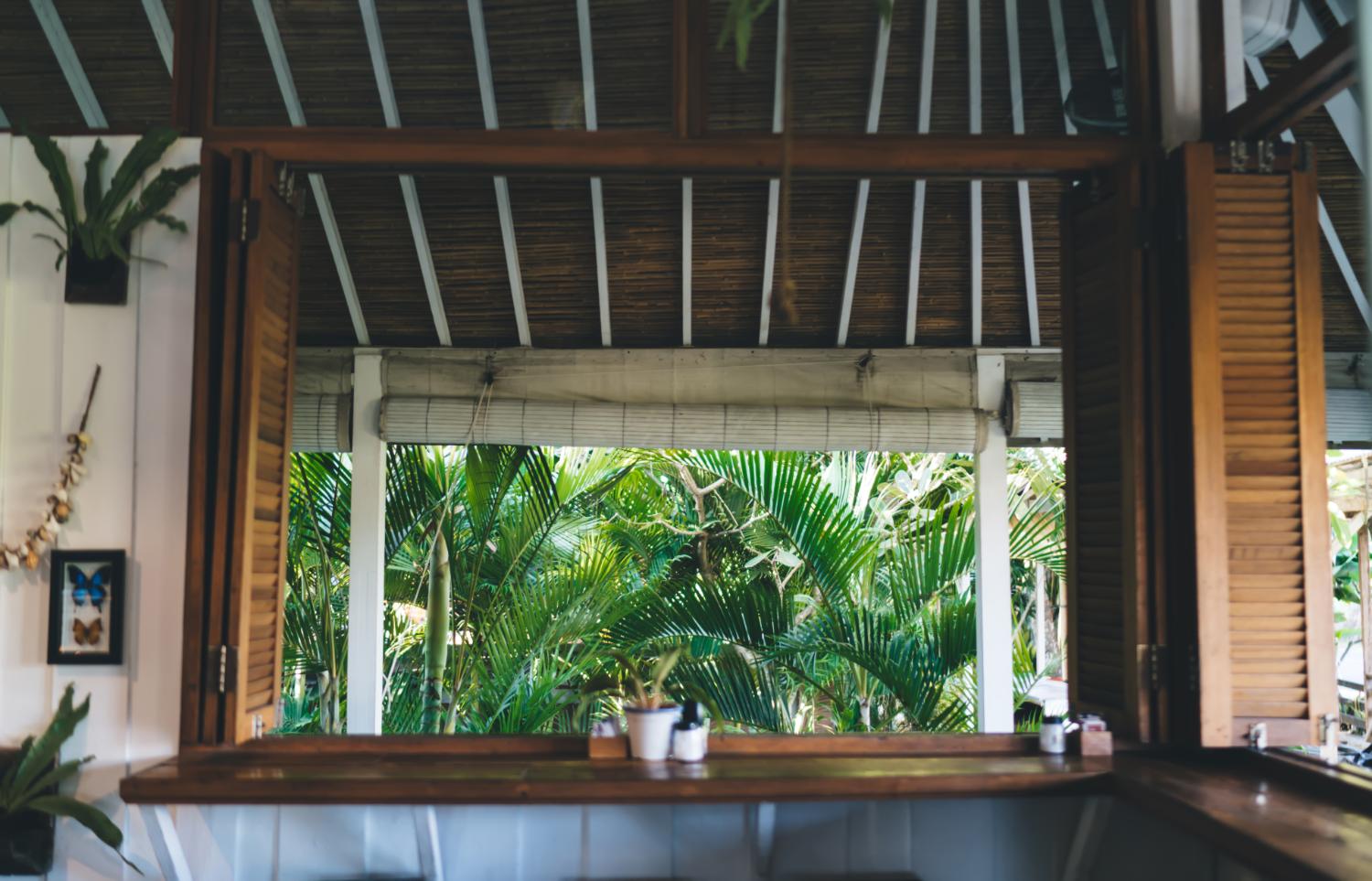 cafe-terrace-and-bar-with-wooden-rustic-details-as-2023-11-27-05-25-37-utc-1.jpg